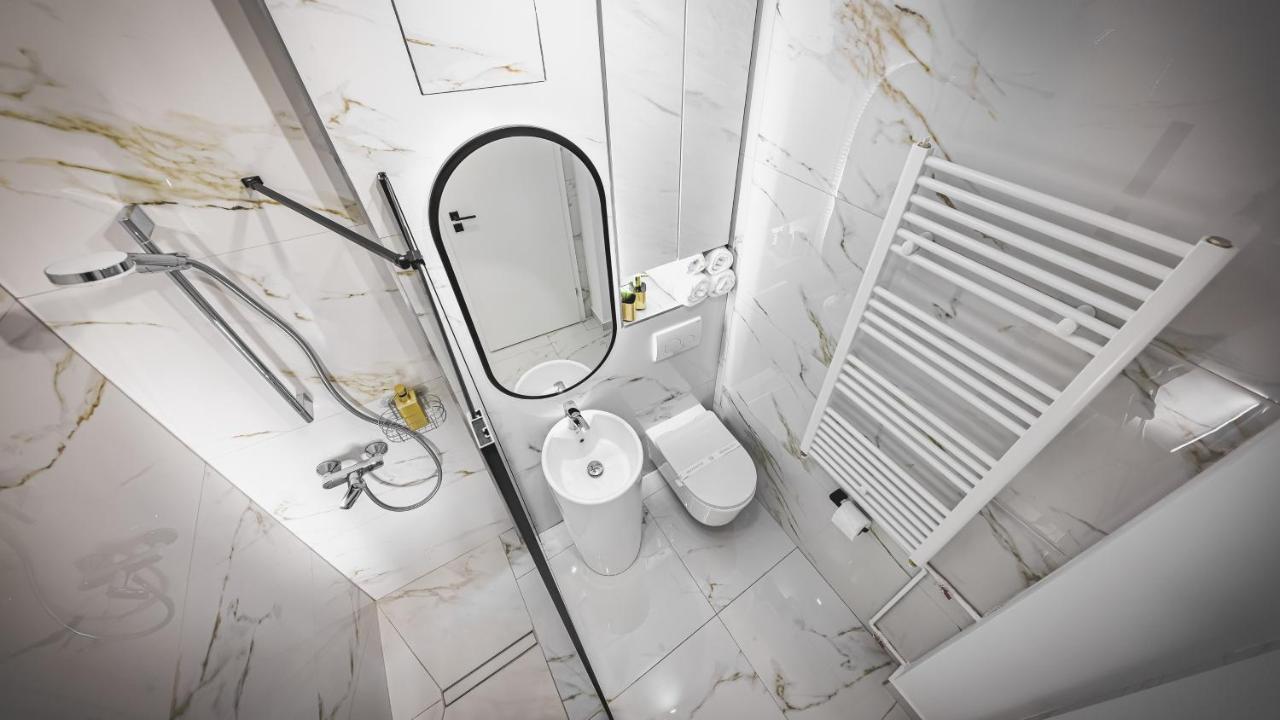 Central Luxury Home Timişoara Buitenkant foto